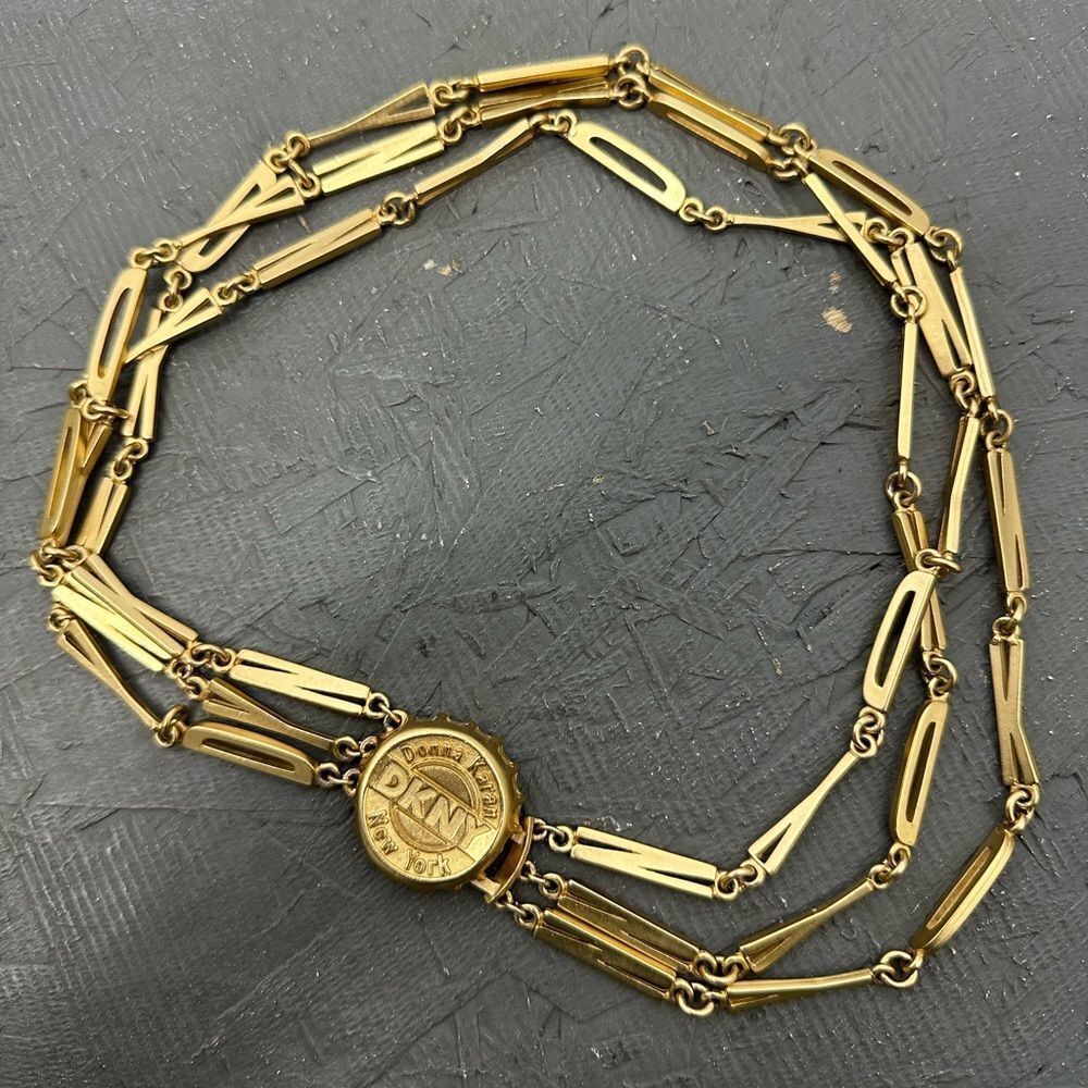 Vintage DKNY 80’s RARE Bottle Cap Layered Necklace Gold Tone - Picture 13 of 13